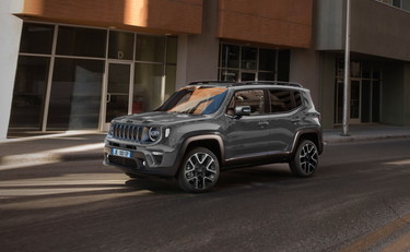 tempoweb's tweet photo. Alla Renegade piace l'ibrido #jeep #rebegade #mild hybrid #suv #compatta #auto #motori  https://t.co/JARNOE5rEn https://t.co/E3RGo0u0qw