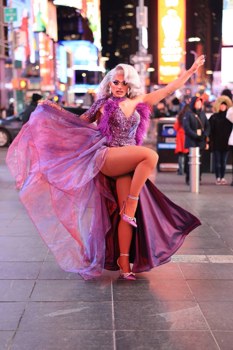 drag_yo's tweet photo. HOY ES NOCHE DE SEMEFINAL 8PM POR NUESTRO CANAL DE YOUTUBE . TODAS SEREMOS MISS UNIVERSO 😍
@Australiasakk
#ldqsy #ladragqueensoyyo
https://t.co/wfnLHMCGsD https://t.co/ZMbzUL2mwB