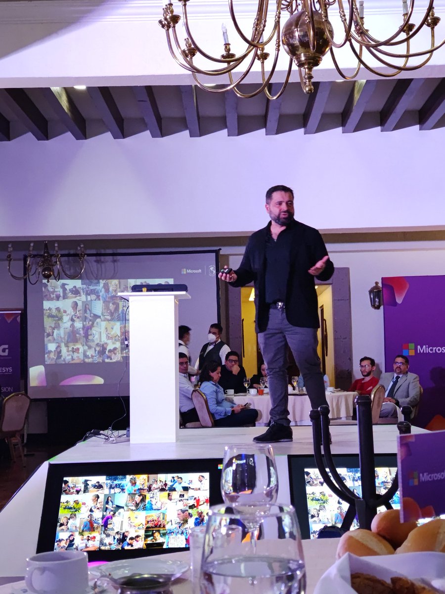 valvoa's tweet photo. Hacer más con menos en la seguridad. @MSFTMexico #MSHazmásconmenos https://t.co/5gJppl3Ld5