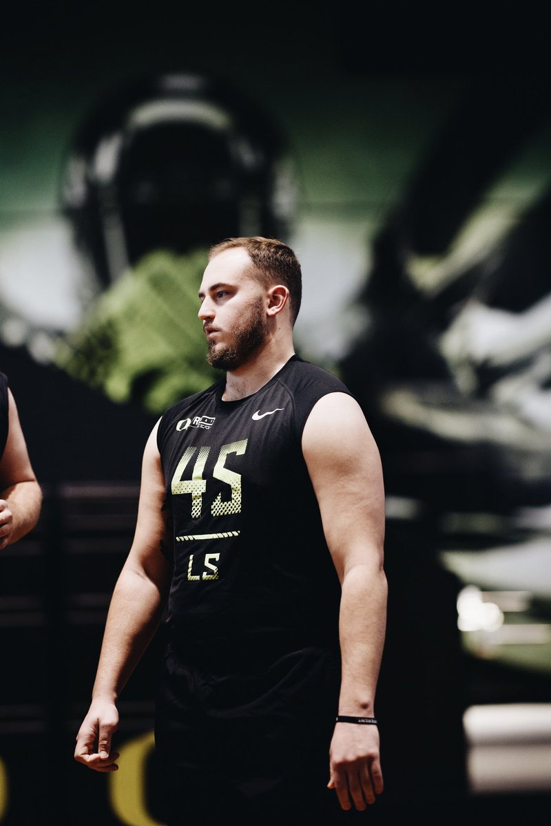 Oregon Football tweet media