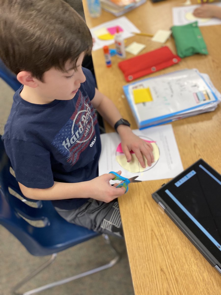 Mr. Howell tweet media