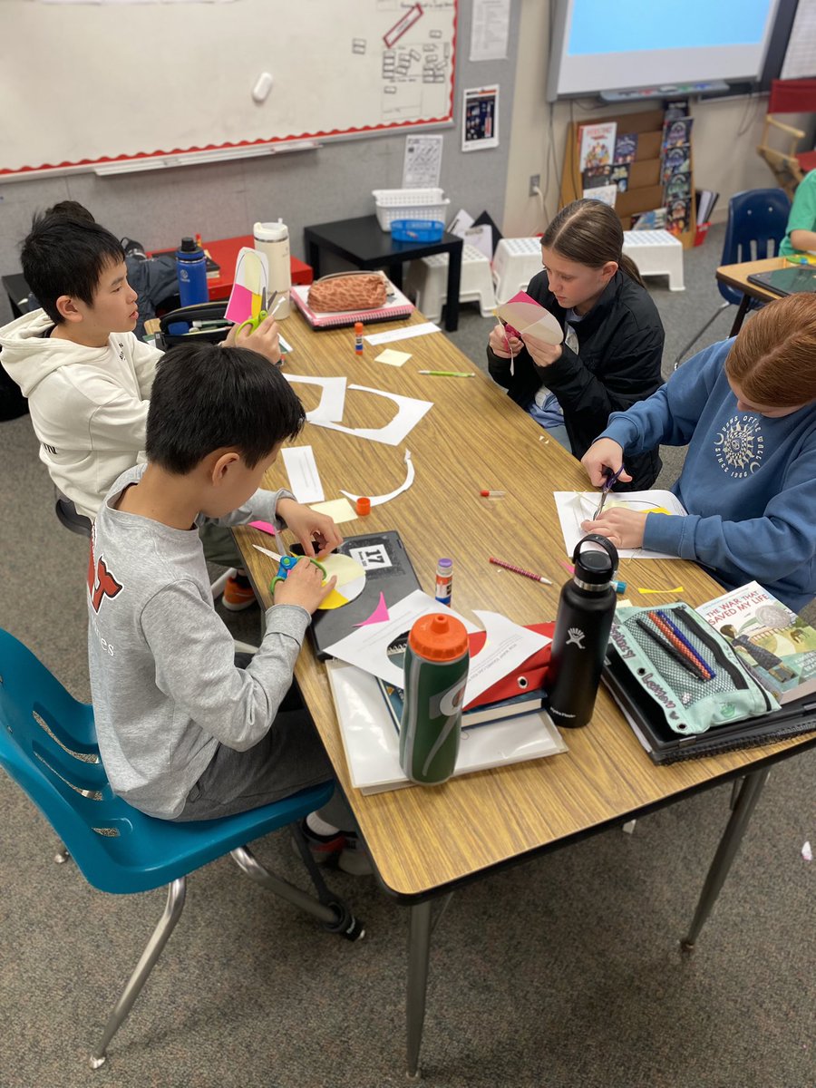 Mr. Howell tweet media