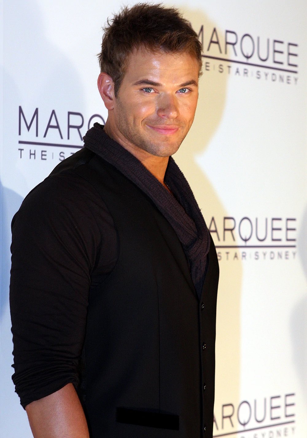 Happy Birthday to Kellan Lutz! 