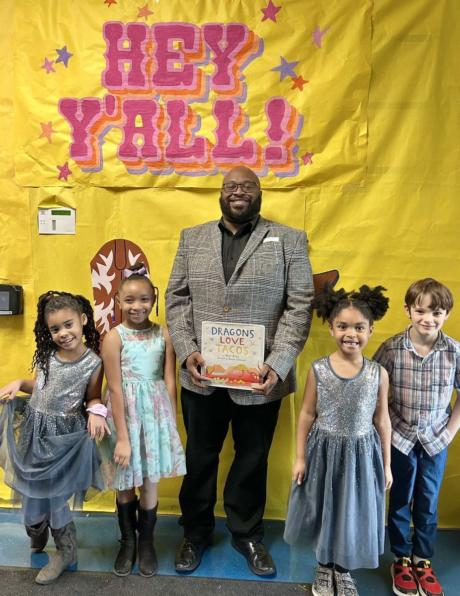 jlhthe3rd's tweet photo. #latepost had a great time reading and spending time with students at @WBE_Library, @MNPSLibraries, @WaverlyBelmontPTO #WBReads #MNPSreads https://t.co/NjSDowAgTY