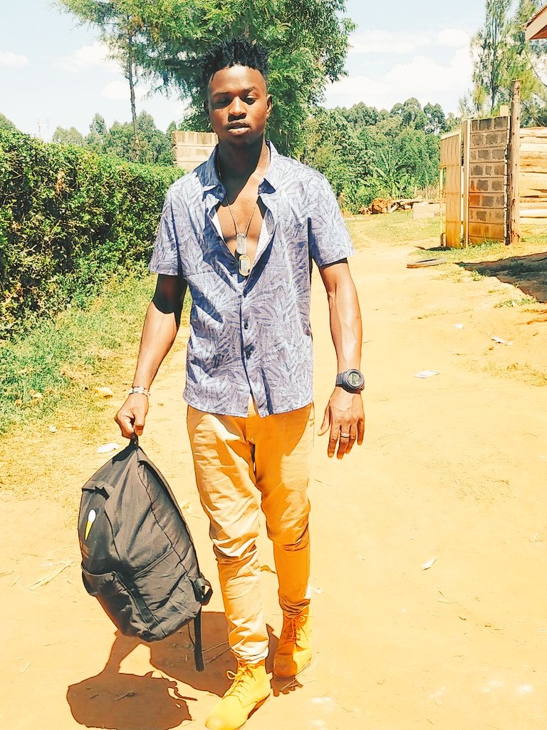 Korir126G's tweet photo. Street is the Name, hustle is the game
 Money is the gain,God is the way 
Words for legends 🔥
 ~Great week ahead Fam ♥️ https://t.co/L1xg5vAN0y