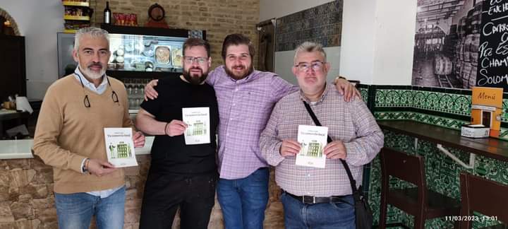 VoxCamas's tweet photo. ¡Volvemos a las calles a escuchar e informar a nuestros vecinos! 

El equipo de VOX Camas, con su concejal Nacho Muñiz a la cabeza, pudo comprobar en las calles Mercedes de Velilla y Santa María de Gracia el interés por nuestras propuestas.

¡Hay alternativa! 

#CuidaLoTuyo https://t.co/iUx874rVfH