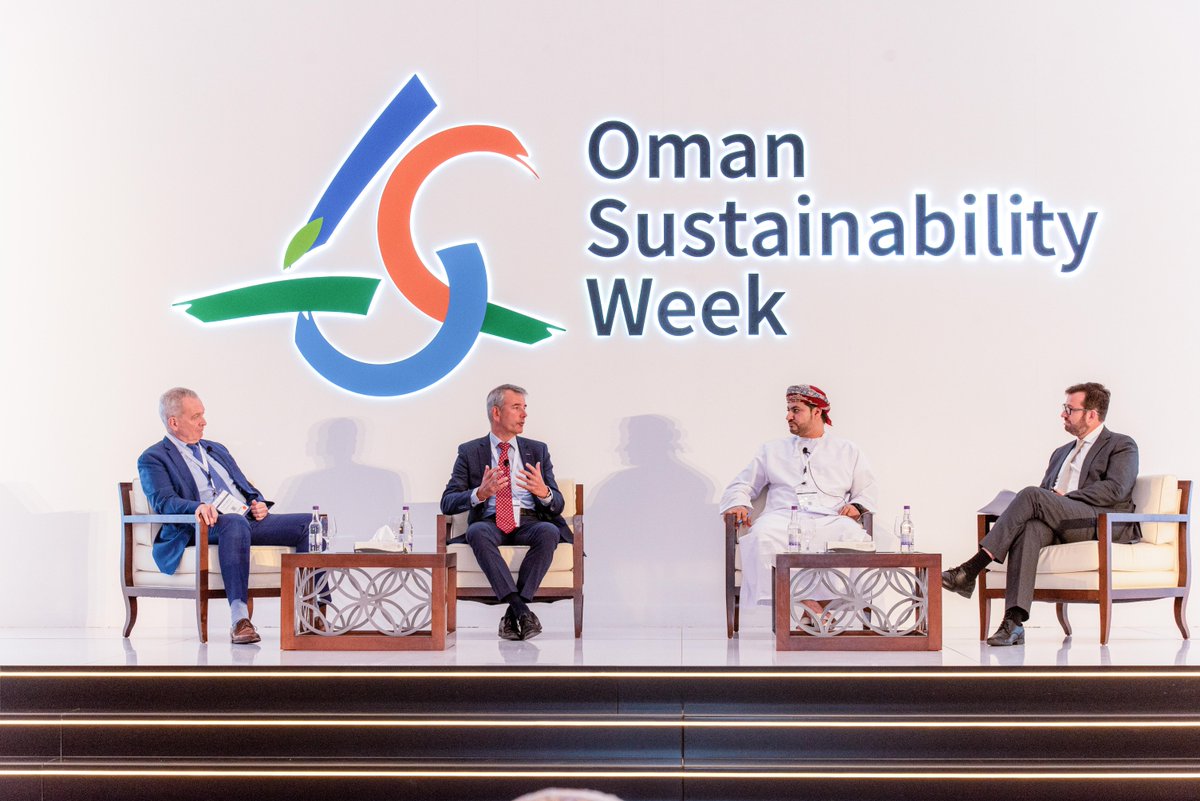 Oman_Shell's tweet photo. #OmanShell is pleased to be a part of the @isrtconference at @oman_week. Guy De Kort discussed in-country hydrogen projects and their potential. It was an informative and interesting session 🎙️🗣️✨ https://t.co/2HGKZm7teg