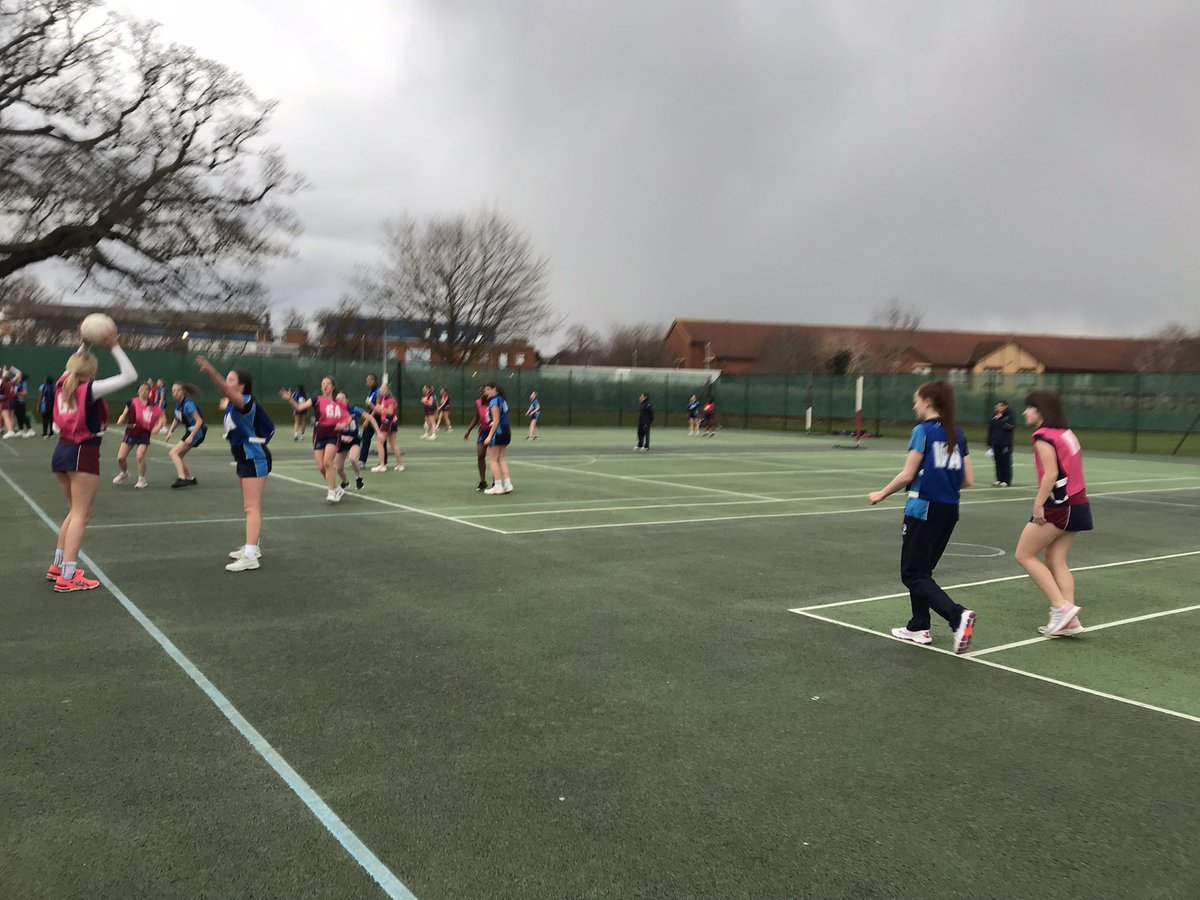NHS_Sport's tweet photo. Thanks for the matches today @WboroSport Great atmosphere #NetballCommunity #FriendlyRivals #NetballFamily https://t.co/IYv51PVRLK