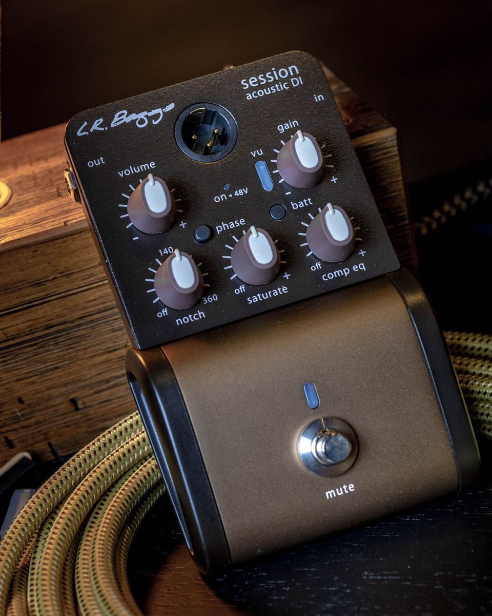 Whether you're a seasoned professional or just starting out, the Session DI can help you achieve the rich, nuanced sound you've been searching for.