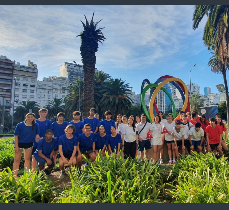 LJMBuenosAires's tweet photo. A #500días de los #JuegosOlímpicos de @paris2024 los alumnos de la #OptionEPS participaron en @franceargentine 🇫🇷 de la carrera #TerredeJeux2024 que se realiza alrededor del 🌎.
¡Remo, esgrima y judo con atletas olímpicos y paralímpicos 🇦🇷! @PrensaCOA @ParalimpicosARG
@aefe https://t.co/XbWRNmEarc