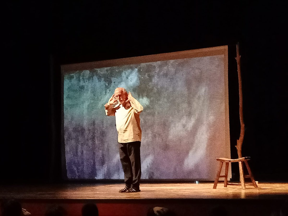 TeatroPasolini's tweet photo. 🔦Addentriamoci nel labirinto del #𝗠𝗶𝗻𝗼𝘁𝗮𝘂𝗿𝗼 attraverso l’avvincente narrazione di #RobertoAnglisani!
🦬 Oggi al #TeatroPasolini #Cervignano 𝗜𝗹 𝗠𝗶𝗻𝗼𝘁𝗮𝘂𝗿𝗼 conquista i ragazzi delle #scuole #BassaFriulana e poi prosegue #tournée #TIG #Udine e S.Giorgio di Nogaro https://t.co/Xr6Kt5mJER