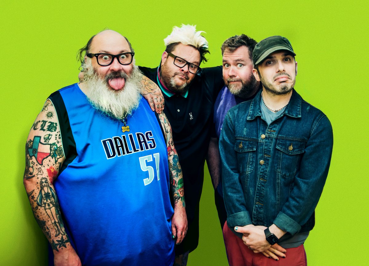 Attention all fashionistas! Elevate your Pop Punk wardrobe with our newest collection of trendy merch! 

See More Here 👀 👇 
bit.ly/3Js669o