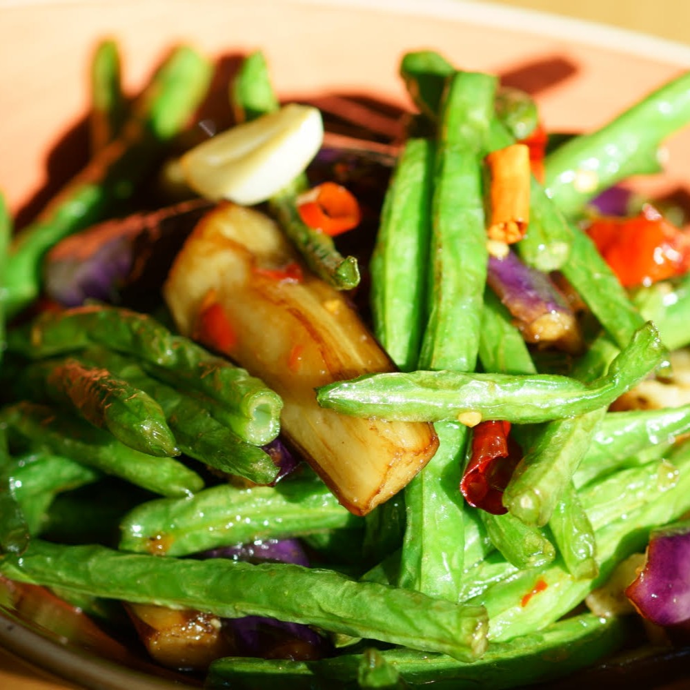 sumiaohunan's tweet photo. What's for dinner? Join us for Dine Out Boston and dig into our String Bean with Eggplant. This colorful dish is perfect for veggie lovers! 🍆💚 https://t.co/ex1cLteZap