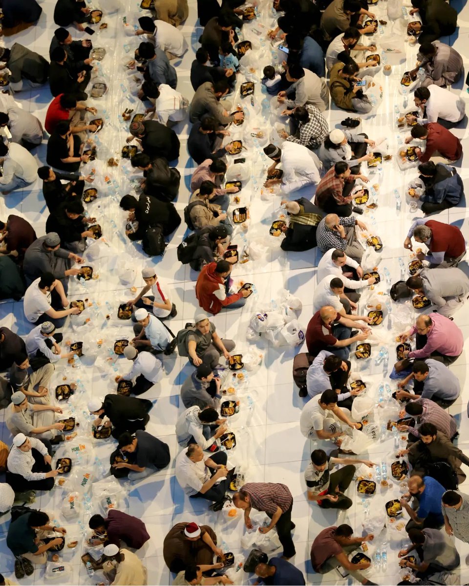 kindaaharam's tweet photo. Chelsea to become the first Premier League club to host an Open Iftar.

On Sunday 26 March, Chelsea Foundation will host an Open Iftar at the side of the pitch at Stamford Bridge, in what will be a first for the club and a Premier League stadium. https://t.co/uYIfRflD4I