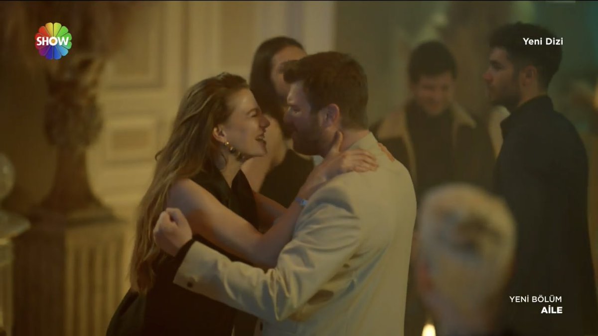Kıvanç Tatlıtuğ &amp; Serenay Sarıkaya uyumu diye harika bir gerçek var. 🔥
#Aile #AsDev