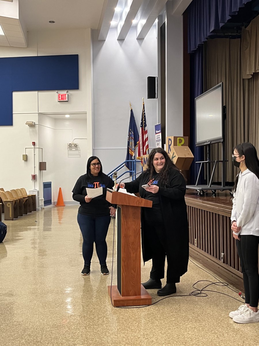IS72RLBulldogs's tweet photo. I. S. 72 celebrates National Pi day. Our students who wanted to participate competed in memorizing the most digits of Pi. Congratulations to our 3 grade winners. 🥇🥇🥇 @DrMarionWilson @CChavezD31 @christineloug14 

#BulldogSTRONG https://t.co/Hvnl5S3Bzc