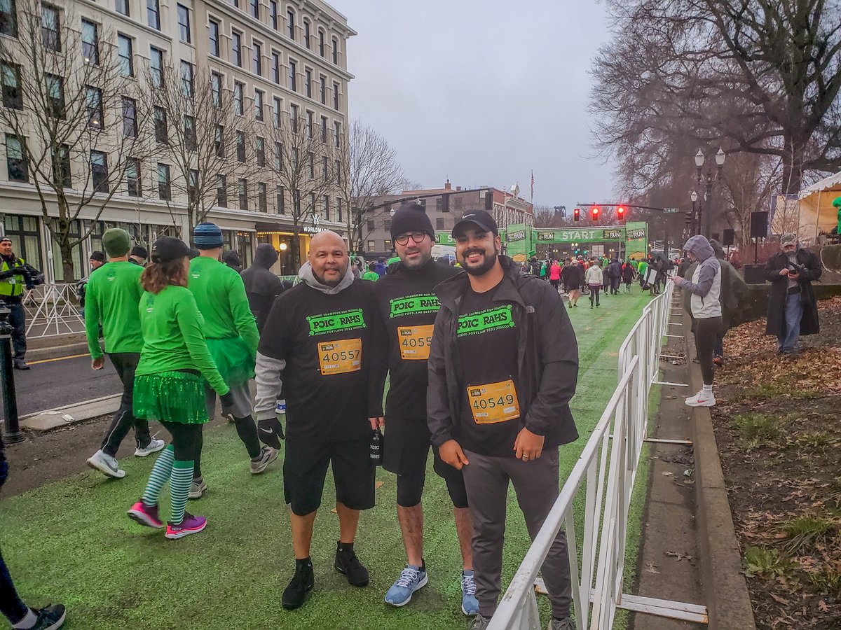 POIC_RAHS's tweet photo. Go, Team #POIC!  Staff completed their goals in the @ShamrockPDX by walking/running in either the Stride, 5K, 8K, 15K, or Half Marathon, participating in bettering #health, #wellness, and team building. ☘️🏃🏾 We accomplished our goal and, most importantly, had #FUN! https://t.co/PCEZQ9D6cb