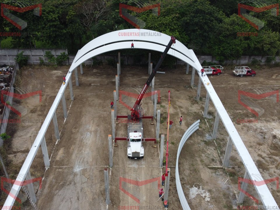 CubiertasM's tweet photo. Fabricación y montaje de CUBIERTA AUTOSOPORTANTE tipo ARCOTECHO con máquina roladora SÚPER SPAND MIC-240. Obra para GRUPO EXAIOM.
📍H. Cárdenas, Tabasco.
Contáctanos por whatsapp aquí: https://t.co/e21eY5Q6Zj
#cubiertasmetalicas #Ternium #arcotechos https://t.co/JubQ7r4eX7