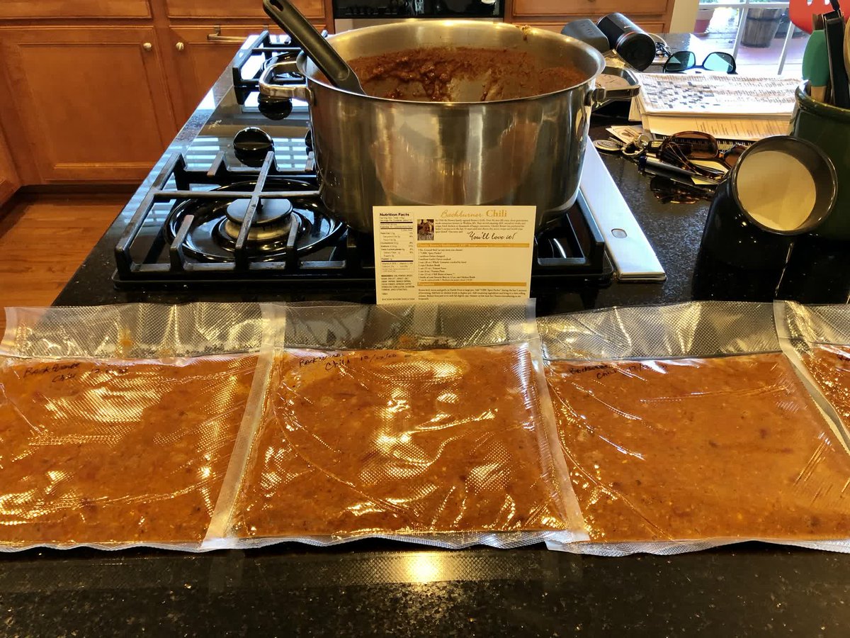 BackBurnerChili's tweet photo. Don't let leftover chili go to waste! Store it with ease by using flat storage bags or vacuum-sealed containers. It's the quickest and most space-saving way to save your delicious dish for future meals.

#chili #leftovers #foodstorage https://t.co/tOwCvkL6oa