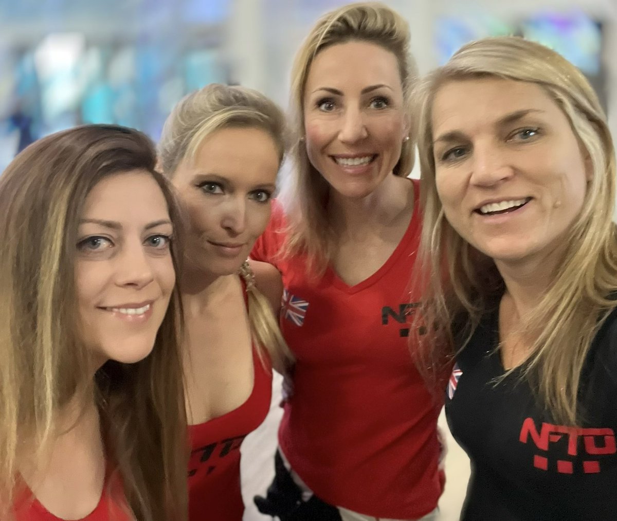 NFTOSkydiving's tweet photo. Feeling focused.
#roadrotheworldchampionships
#team #nfto #womeninsport #ifly #windtunnel #windtunnelflying #cookiehelmets #tonysuits #trainhard #trainhardorgohome
@iFLY_UK https://t.co/wKrkgE2klF