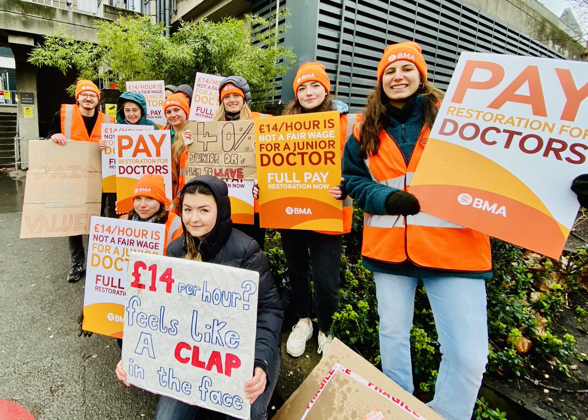 linda_grove's tweet image. #RFH##BMS# Support our doctors at the Royal Free Hospital , pay a decent salary