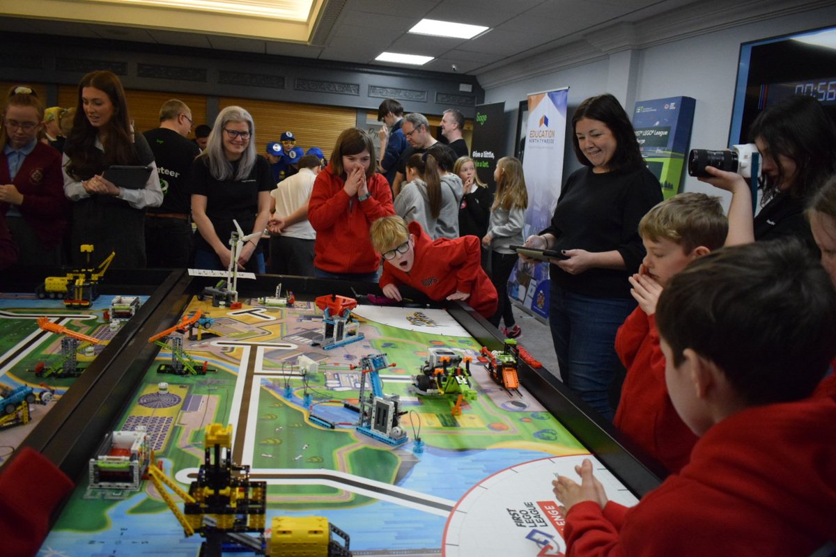 Mrs Allman-Armstrong tweet media