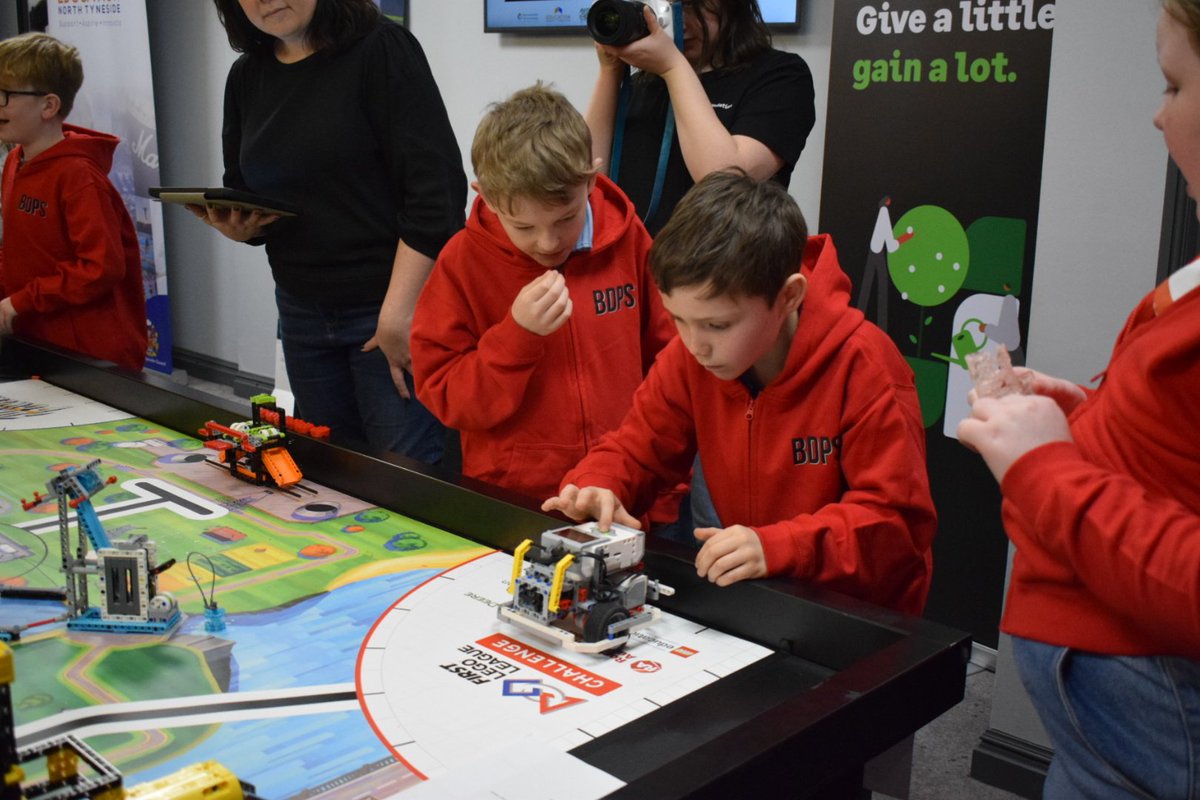 Mrs Allman-Armstrong tweet media