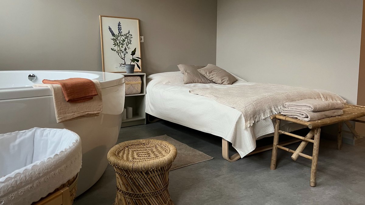 Our wonderful birth center in Reykjavik, Iceland opened a few months ago and is off to a great start. The midwives offer antenatal care, birth services, postpartum home visits, lactation support and more! #reykjavik_birthcenter #faedingarheimili_reykjavikur