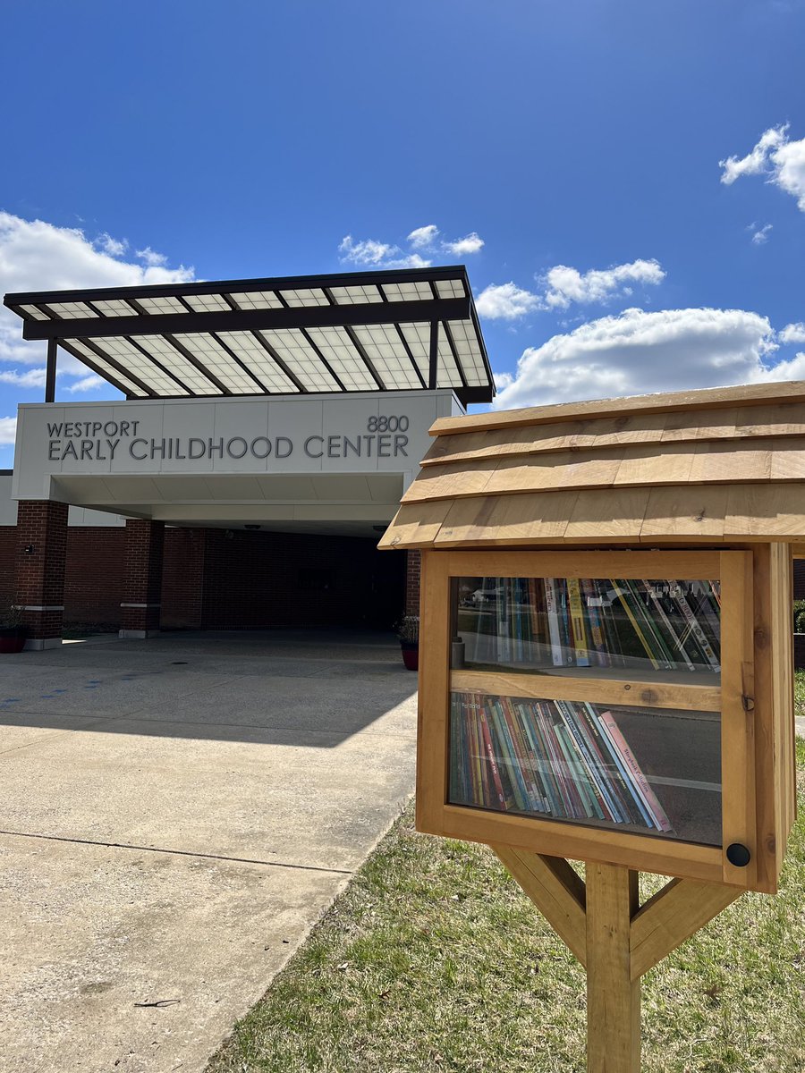 EarlyWestport's tweet photo. We are excited to encourage literacy in our school and community with our Little Library!@EarlyWestport @JCPSKY @annestaley98 @MyRinagratz @JCPSEARLY @JCPSAsstSuptASP @booksforbabesky https://t.co/lXyHLxRaMb