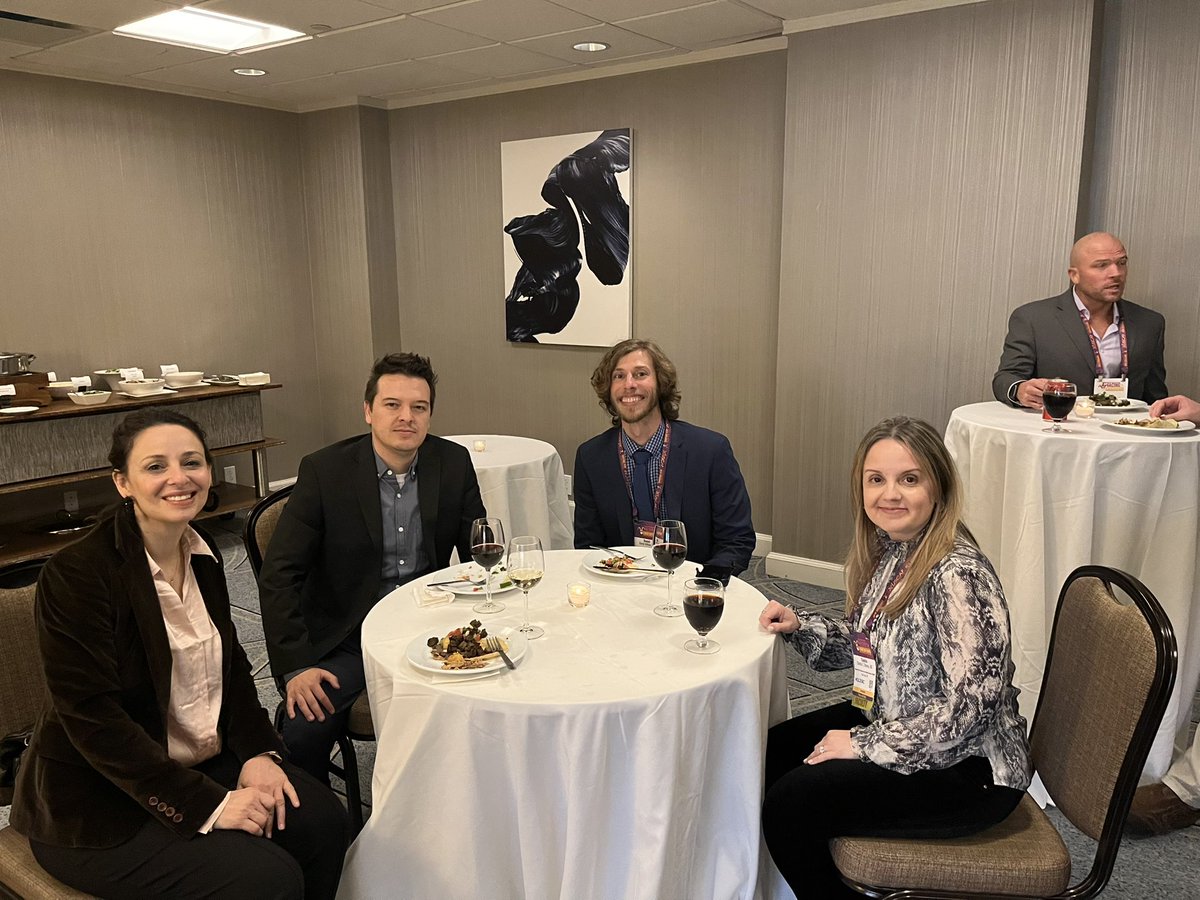 UTMB_Pathology's tweet image. Last night we had the honor to host our annual alumni dinner at #USCAP2023. What a joy to reconnect! #PathTwitter #PathMatch2023 #Path2Path #Pathology #PathResidency #PathResidents