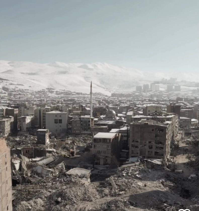 Biz bu şehri her şeye rağmen savunacağız. Malatya sahipsiz değildir.  #MalatyaEnkazınAltındaKaldı