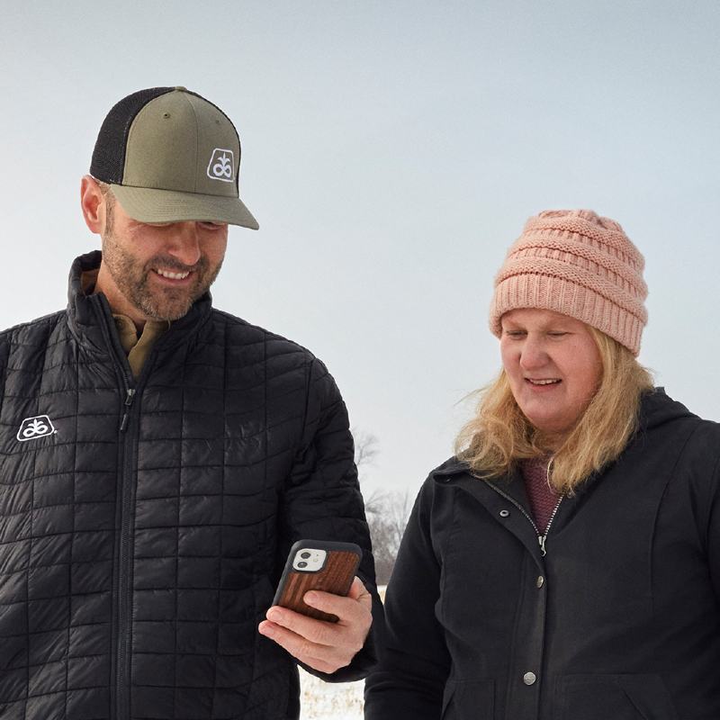 PioneerSeedsCA's tweet photo. We’re back with another chance to win! Whether it’s your seed, your Pioneer Rep or your swag, share a pic of how Pioneer shows up on your farm as you prep for #Plant23. You’ll be entered to win a $500 credit at our online store. #CdnAg
