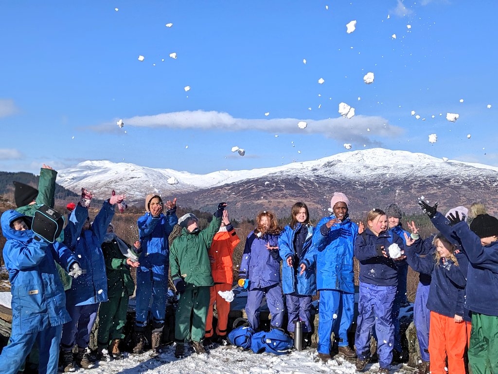 BlairvadachAndy's tweet photo. Joined forces with @BlairvadachDan for day two with @StRoLAttain to a beautiful snowy @lomondtrossachs for our #landadventure 🏔️
A fab day spent investigating the #flora and #fauna with some top chat along the way
Great #effort from both teams!
@BlairvadachOEC
#StRoseOfLimaBV23 https://t.co/1KXjIUlju2