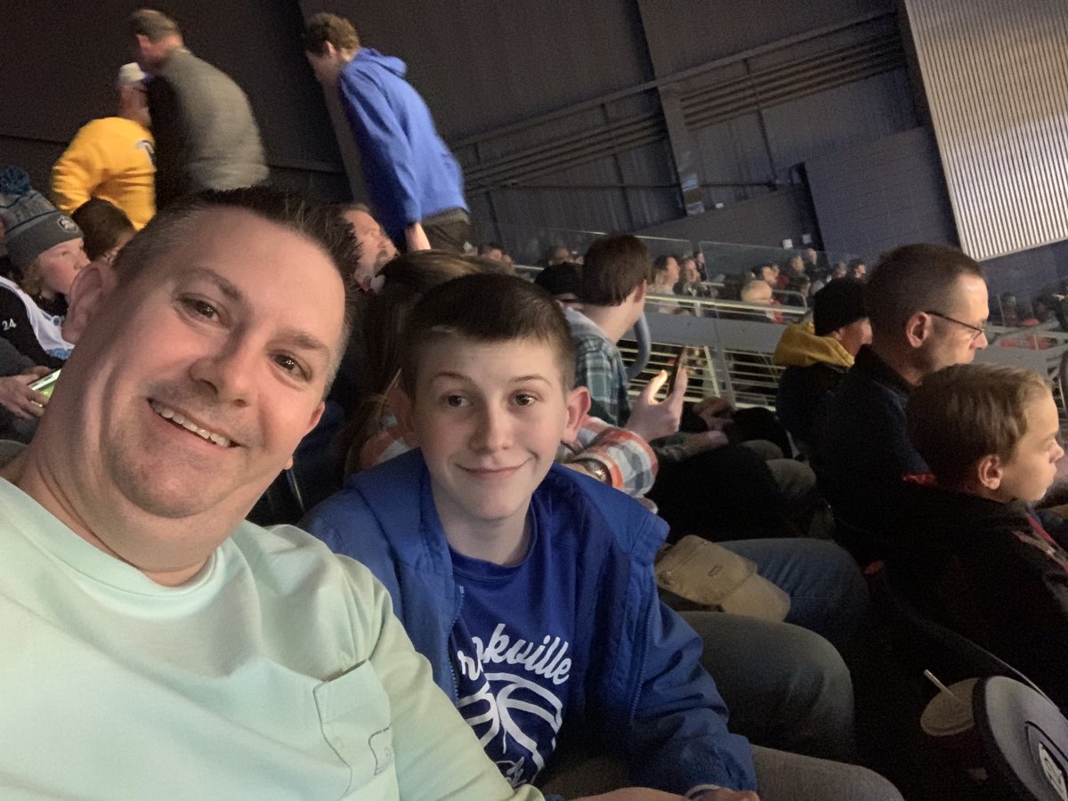 RyanTait23's tweet photo. Enjoying the First Four. #mmselfie https://t.co/RbrYKiTERi
