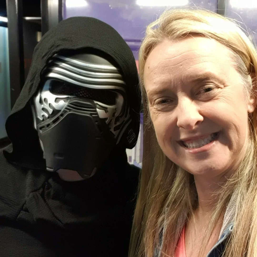 Whitefield_S's tweet photo. Past comic cons ... https://t.co/gIedtYa45A