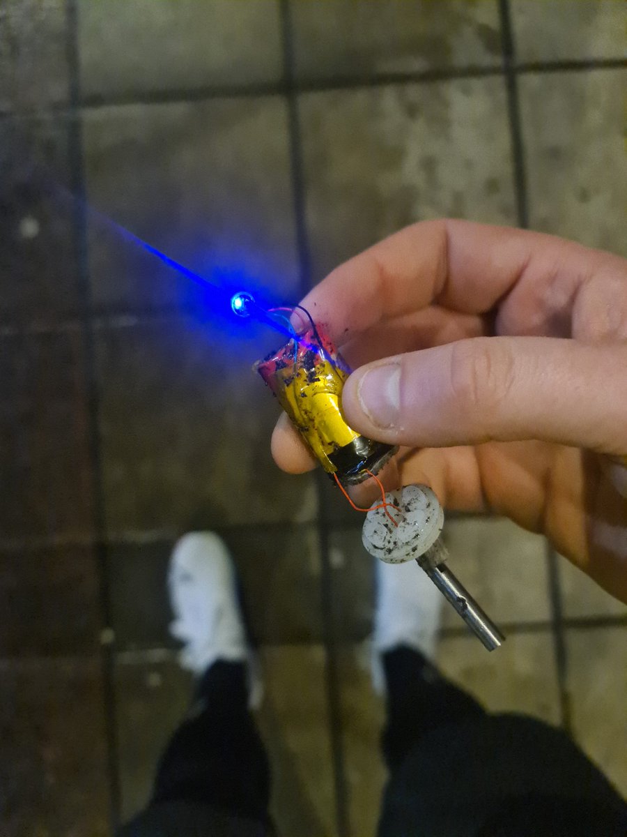 TheWiganRunner's tweet image. Day 73.

First of all does anyone know what this is?
Found this while running tonight past a bus stop and at first the light was flickering and I even wondered if it was some sort of explosive at first 🥺

Seriously though has anyone any idea what it is 🤷🏻‍♂️

#73 #Tuesday #WhatIsIt