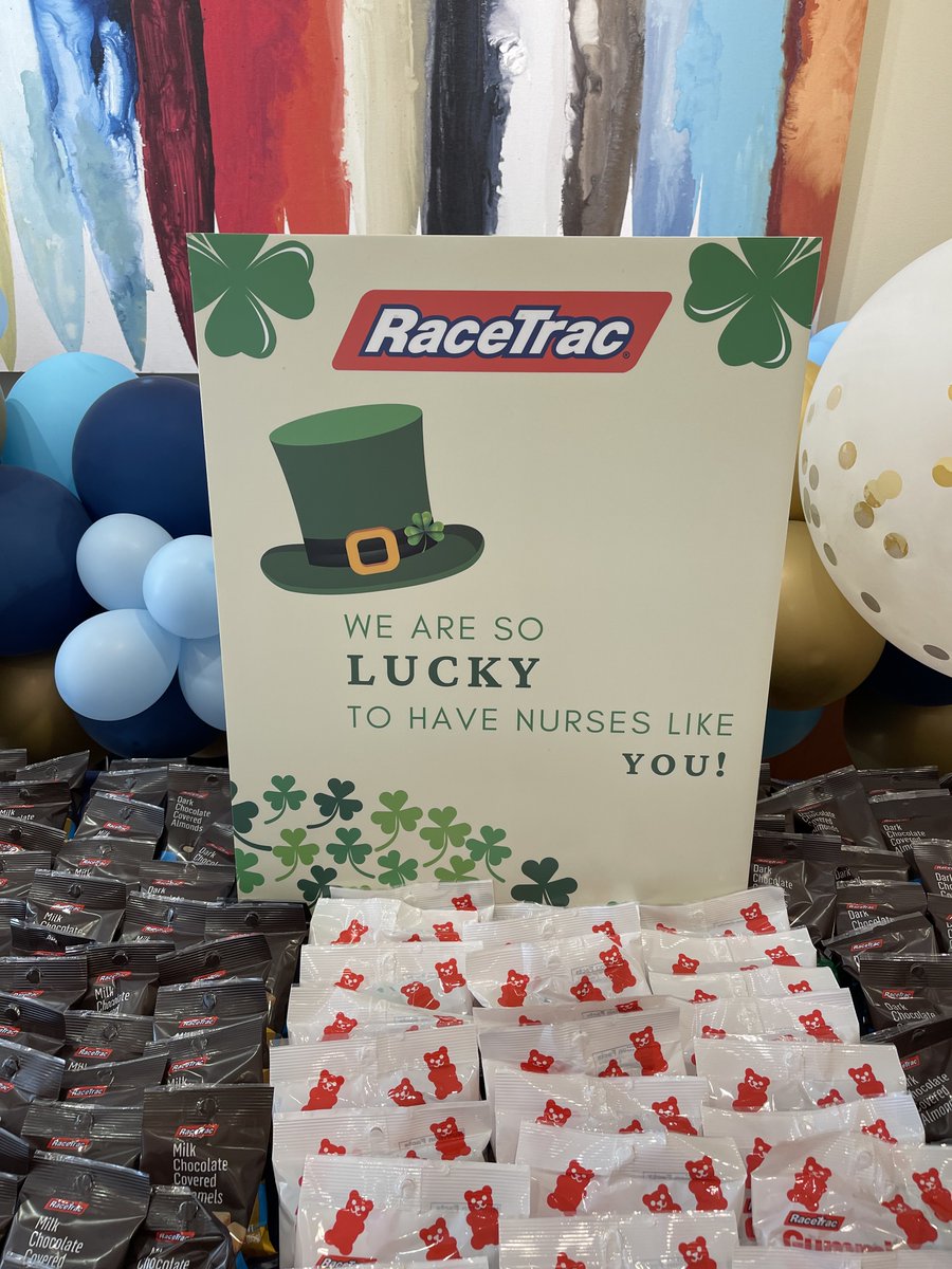 EmoryNursing's tweet photo. Huge thanks to @RaceTrac for stopping by with treats to keep #EmorySON students, staff and faculty fueled up! #WhateverGetsYouGoing https://t.co/4JIMP9DDWf