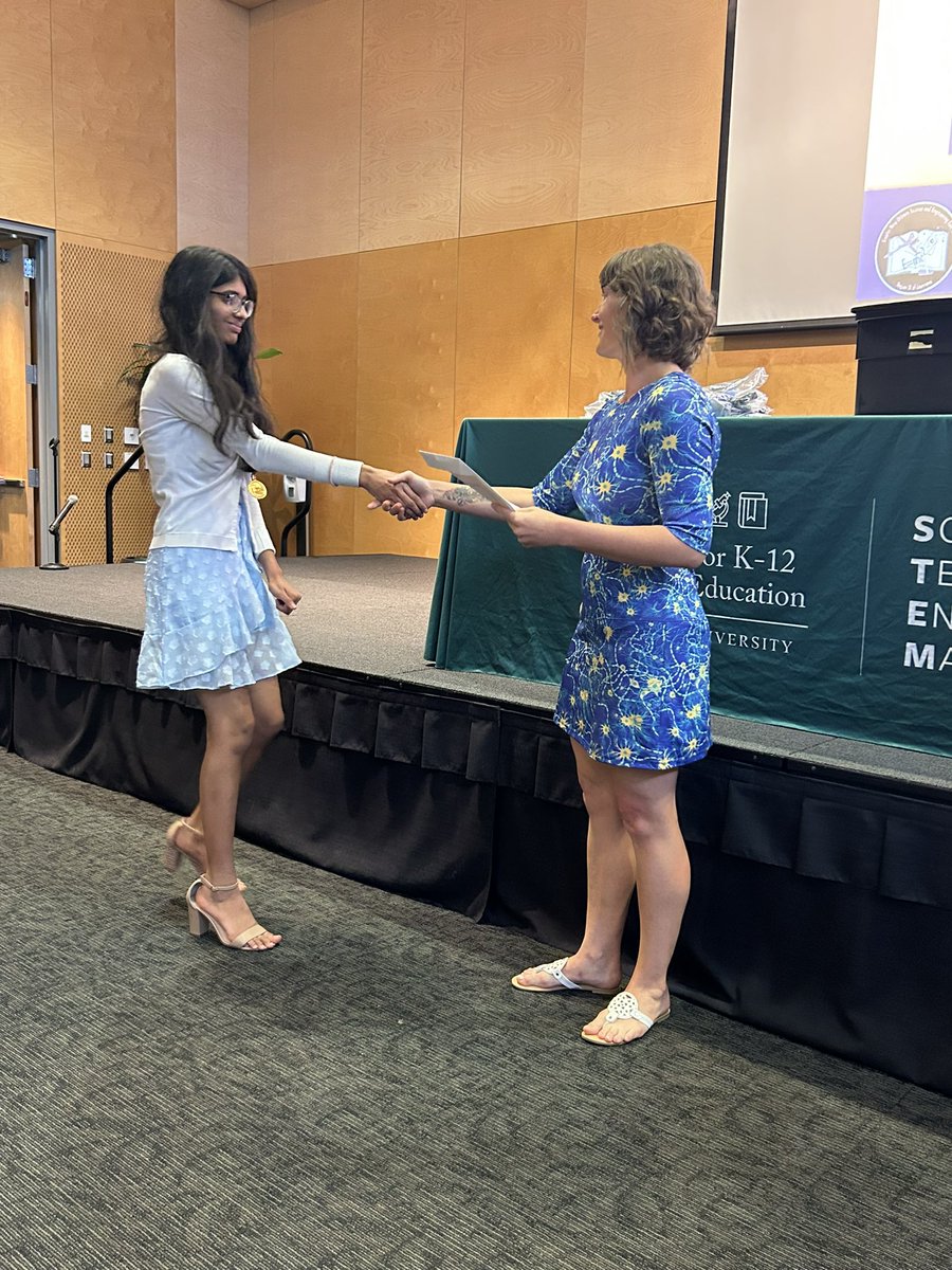 Loved giving out the <a href="/TulaneBrain/">Tulane Brain Institute</a> awards for excellence in Brain related science projects <a href="/GNOSEF/">GNO Science</a> event this year. Congrats to all the winners!