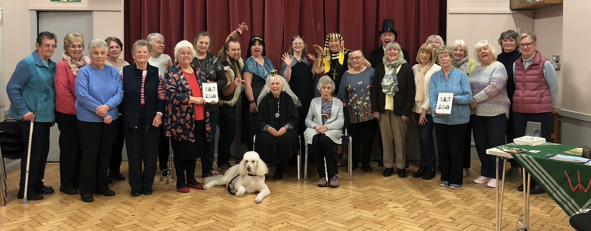 Thanks to Chelmondiston Women’s Institute for your lovely warm welcome and happy 97th birthday. Thanks too to Simon, Tulin, Greg, Richard, Ally and Sarah for your fantastic performances.  @WomensInstitute #thirtyangryghosts @reravelling