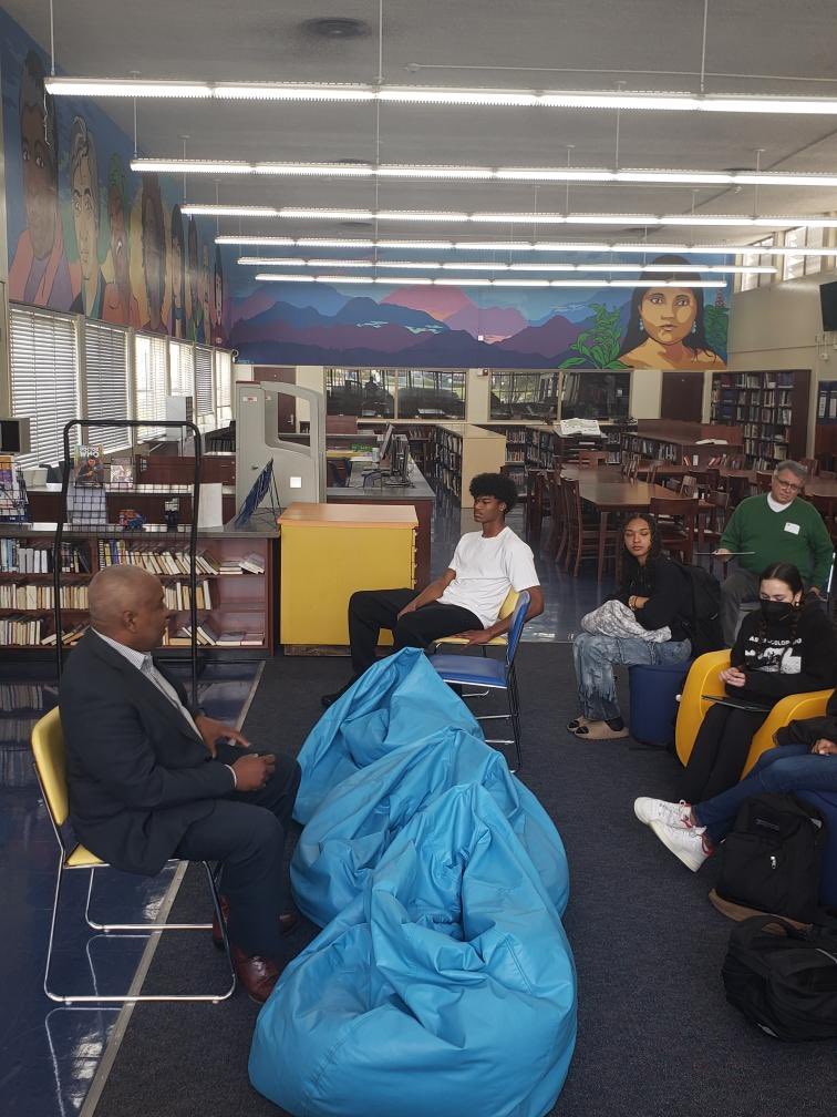 I had the pleasure of meeting with the <a href="/JohnMuirHS/">John Muir HS</a> students in the Leaders of Change club. What an impressive group!  I was impressed by their advocacy for their school. Well done students &amp; way to go Principal Gray and advisors Jacquez Bolton and Tony Santilena!