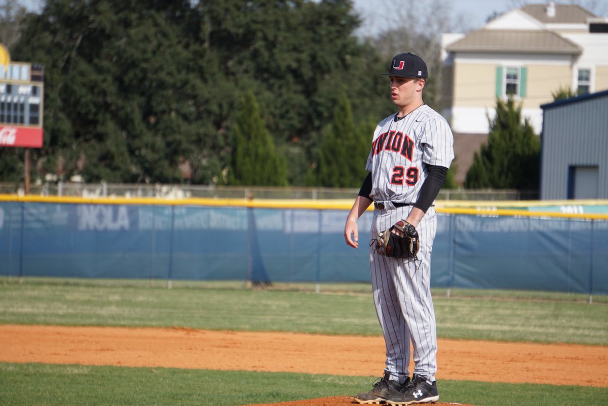 Union_Athletics's tweet image. TJ King with an excellent game on the mound to earn the 10-3 victory. 🙌