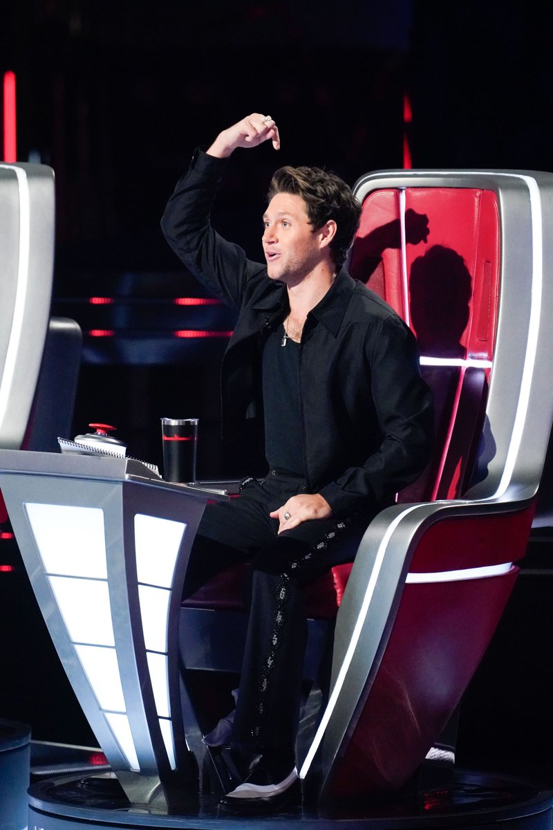Who’s ready for another new episode of <a href="/NBCTheVoice/">The Voice</a> tonight ? #TheVoice #TeamNiall