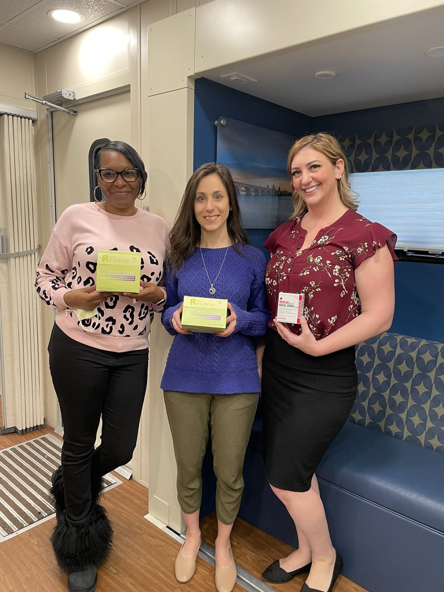 Daisy_Flower89's tweet photo. Always proud to help our communities! We are now able to offer Naloxone and fentanyl test strips on our MedStar mobile health center! 💜 #340BInAction #HarmReduction  #Protect340B @MedStarHealth https://t.co/NRSR02Xf3Q