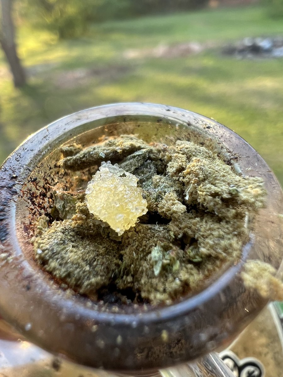 You matching bowls? #weedsmokers #Mmemberville #CannabisCommunity #BubbleHash #LiveResin