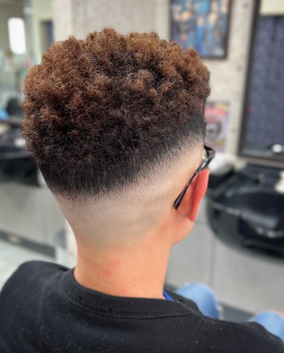 ボルサリーノパーマ やってます！ 勿論シャンプーも出来ます！ セット