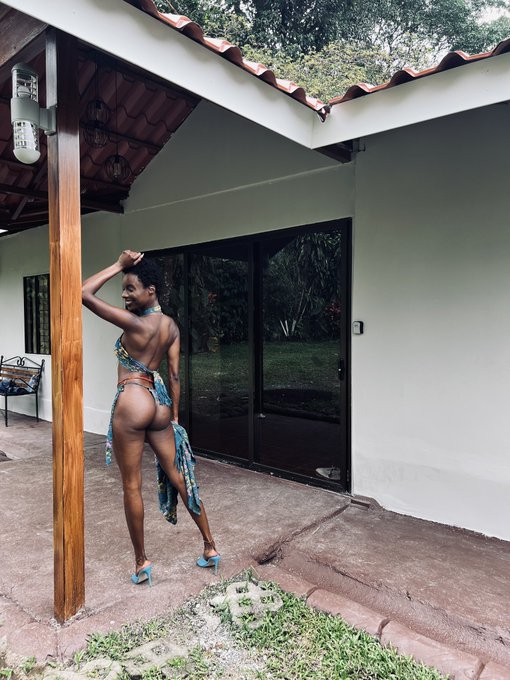 Rented a villa in Costa Rica https://t.co/Z1QeCl6azb