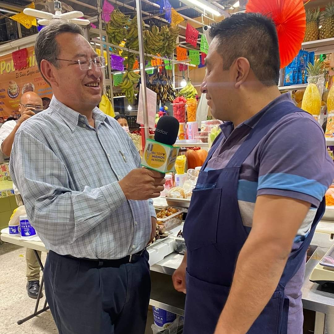 FRosiqueMX's tweet photo. El fin de semana estuve con locatarios de #MiMercado de la Colonia #Prohogar, conversamos de la importancia de este mercado para #Azcapotzalco. https://t.co/La46tXcmV2