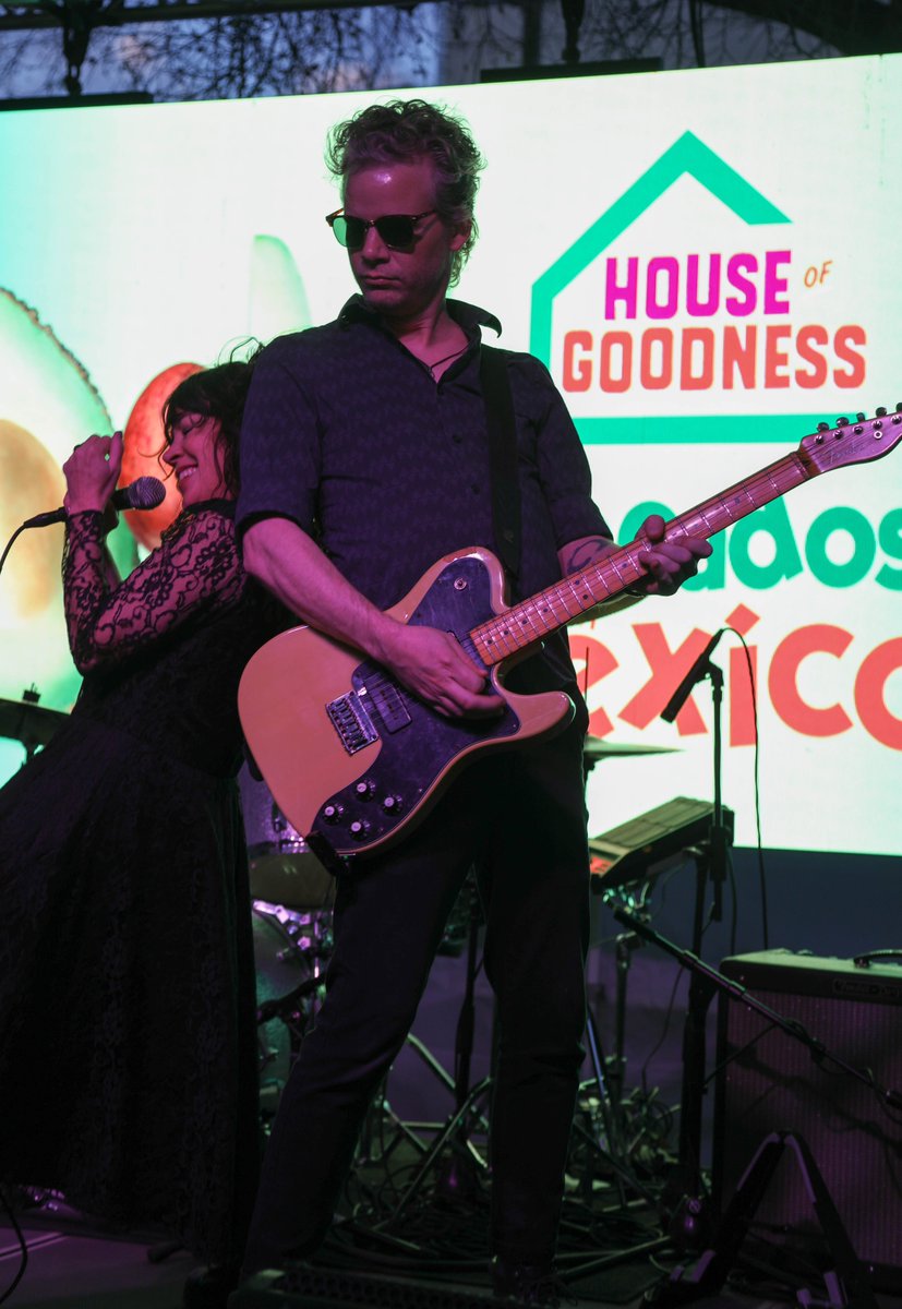 Beauty4Moms's tweet image. The party is still happening at #SXSW23 with 
@AvosFromMexico
 &amp;amp; 
@MomItForward
 #gno #SparkTheGood #SXSW