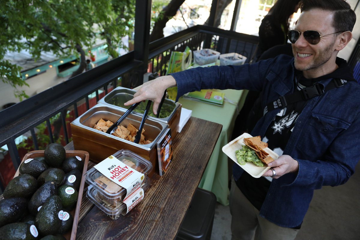 Beauty4Moms's tweet image. The party is still happening at #SXSW23 with 
@AvosFromMexico
 &amp;amp; 
@MomItForward
 #gno #SparkTheGood #SXSW