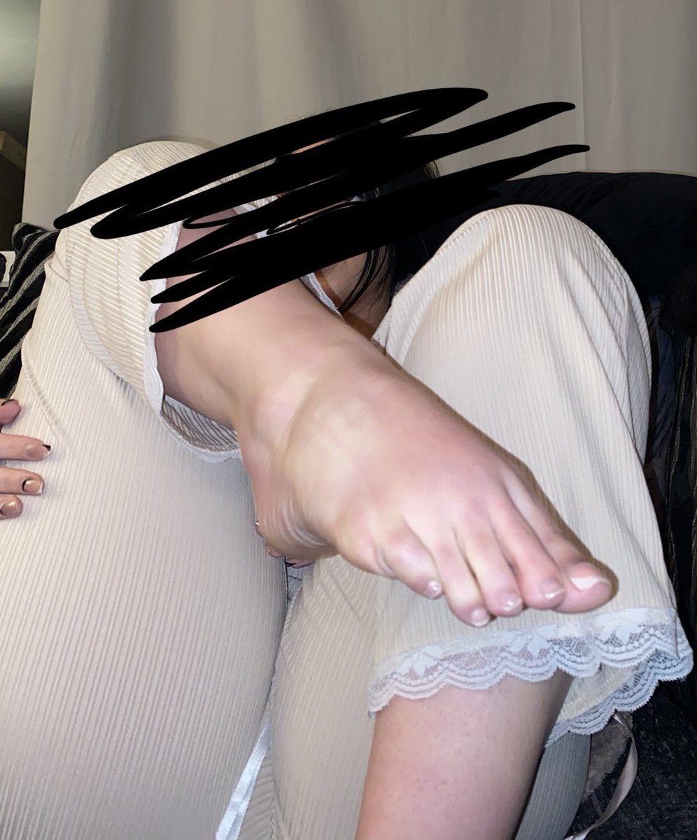 SSorrero's tweet photo. These feet need a real good massage this evening 😍 #footfetish #footlover #goddess #sexytoes #sellingcontent #buyingcontent #toes #feet #onlyfans #findom #worship #worshipfeet #feetpicsforsales #footcontent https://t.co/UVJjxIf3Oo